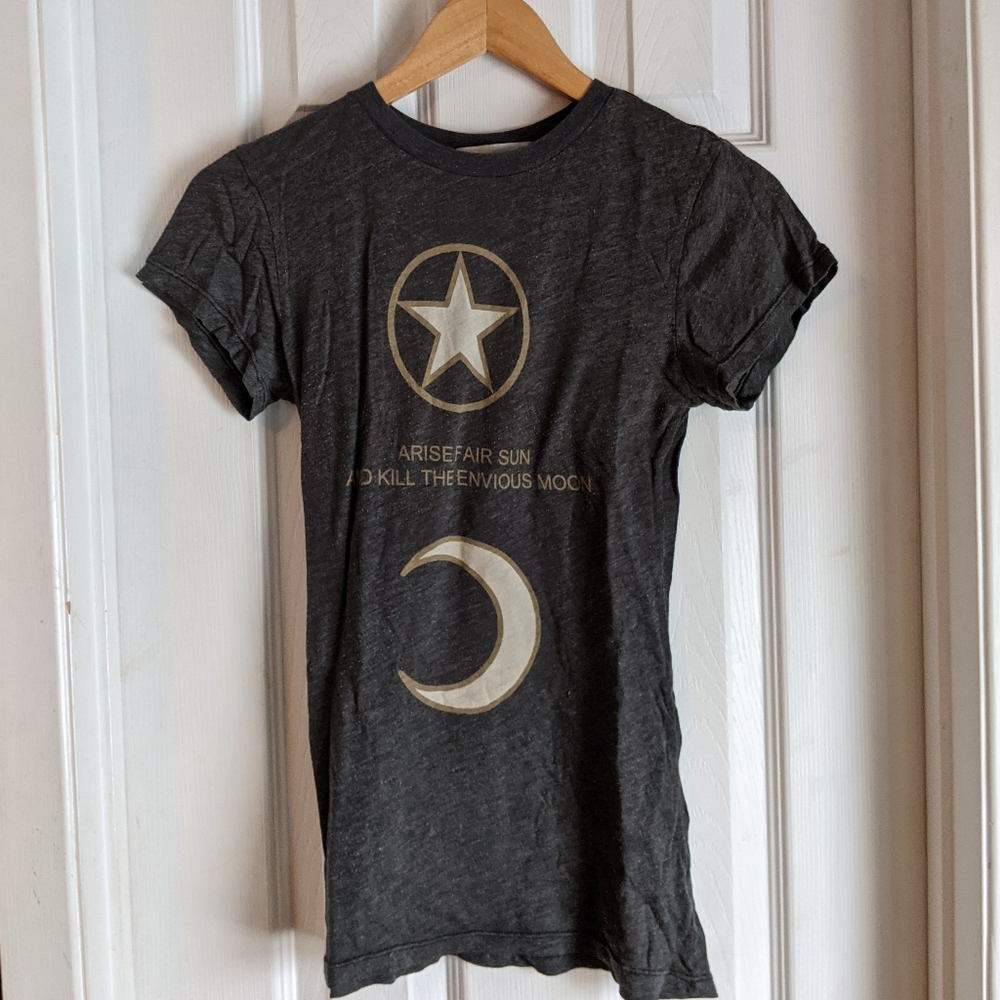 FREE with purchase over $30 🤩Wildfox graphic t-shirt